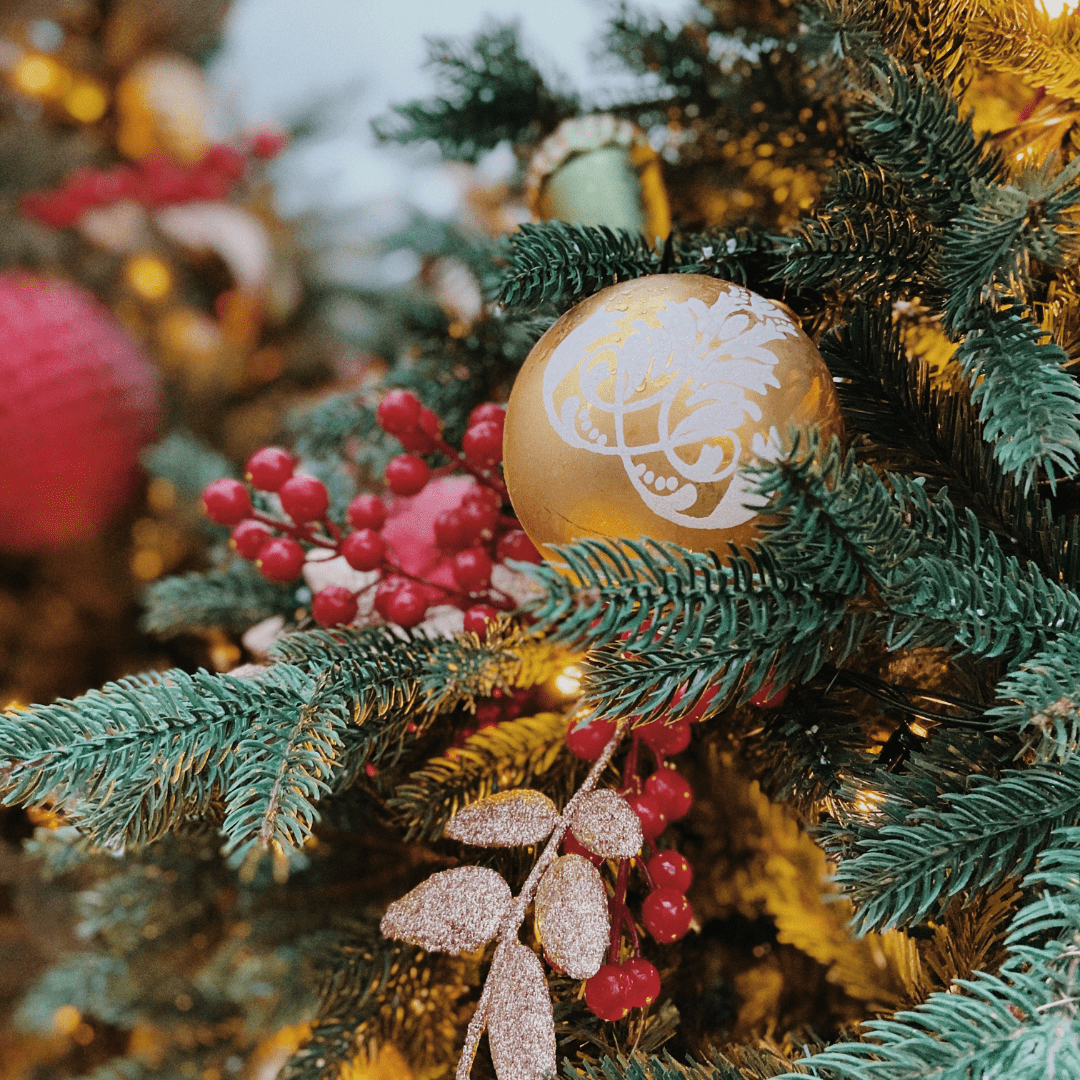 christmas tree decorations